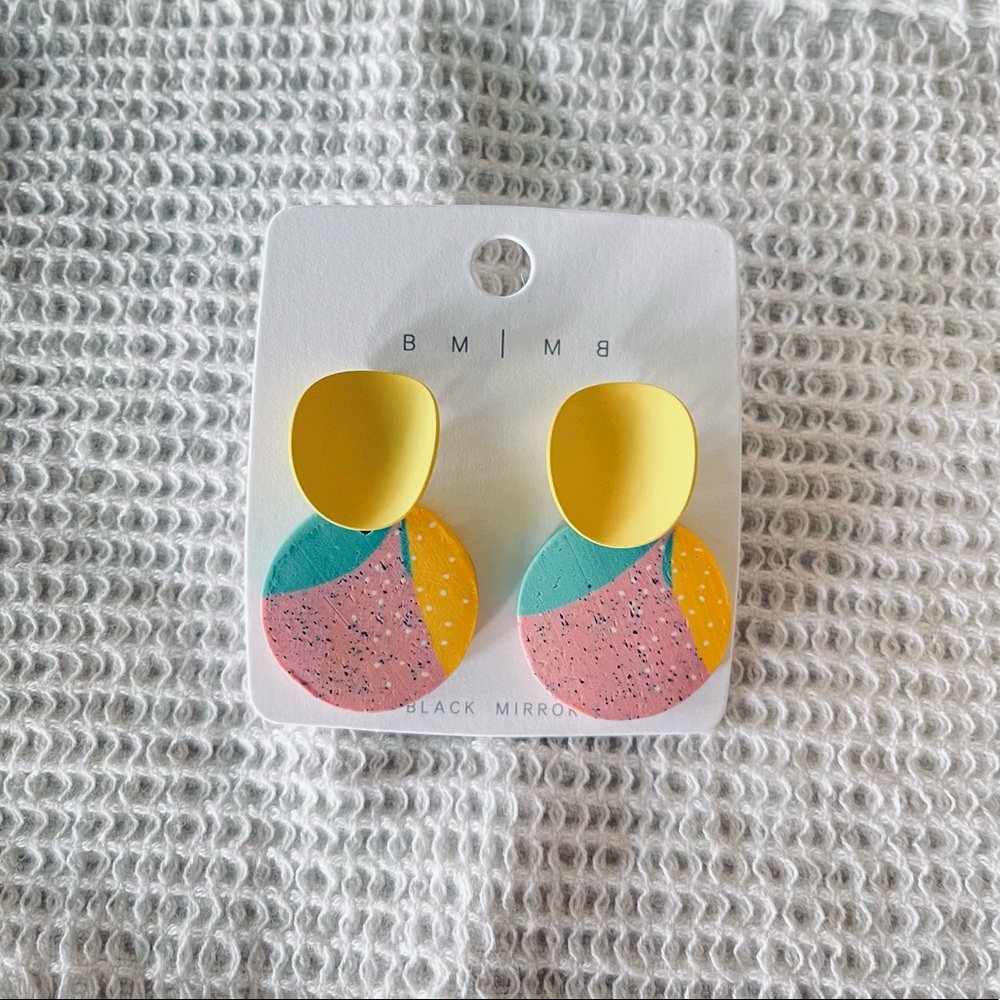 Black Mirror BM Trendy Acrylic Korean Earrings NWT